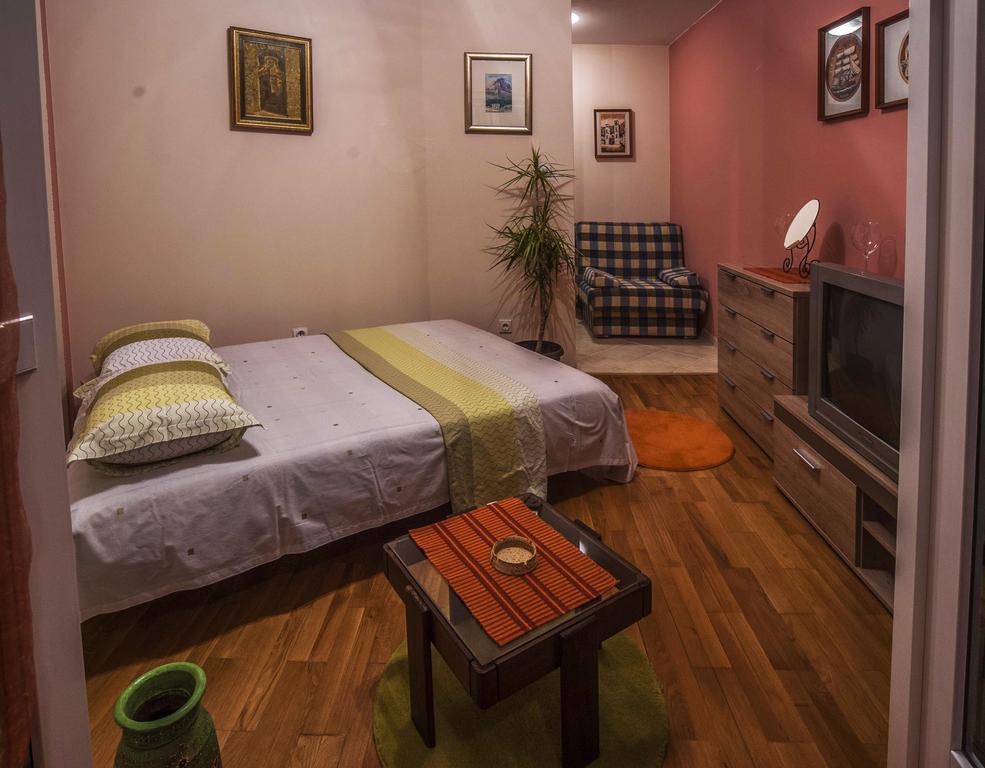 Apartment Ogi โกตอร์ ห้อง รูปภาพ